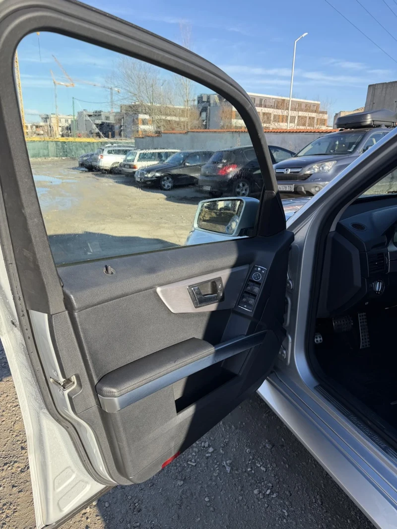 Mercedes-Benz GLK, снимка 10 - Автомобили и джипове - 53123593