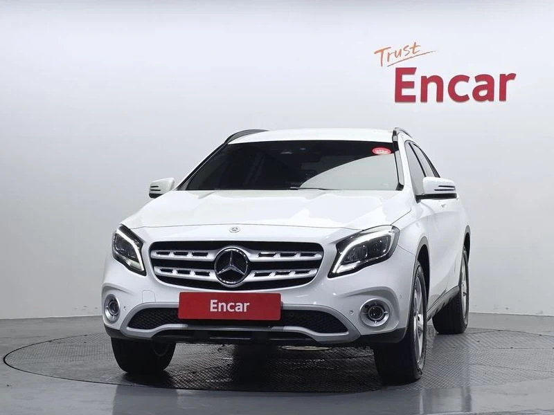 Mercedes-Benz GLA GLA220| 184к.с.| ВКЛ.ТЕХНОТЕСТ, снимка 3 - Автомобили и джипове - 55563649