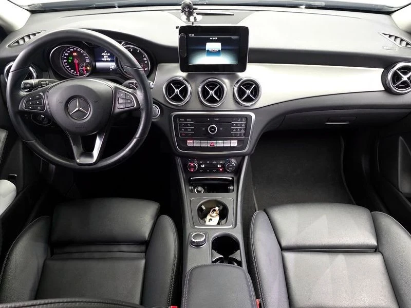 Mercedes-Benz GLA GLA220| 184к.с.| ВКЛ.ТЕХНОТЕСТ, снимка 7 - Автомобили и джипове - 55563649