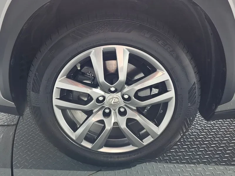 Lexus NX 300Supreme, снимка 5 - Автомобили и джипове - 56271047