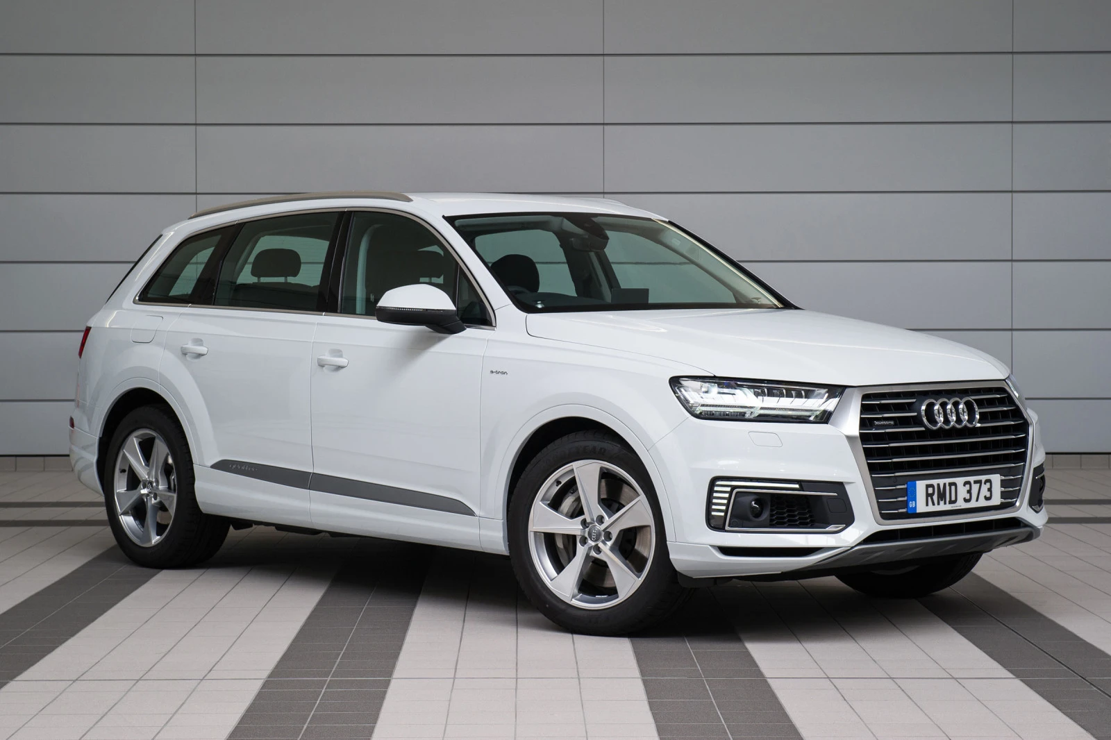 Audi Q7  -2   !!! ETRON!!!! | Mobile.bg   16