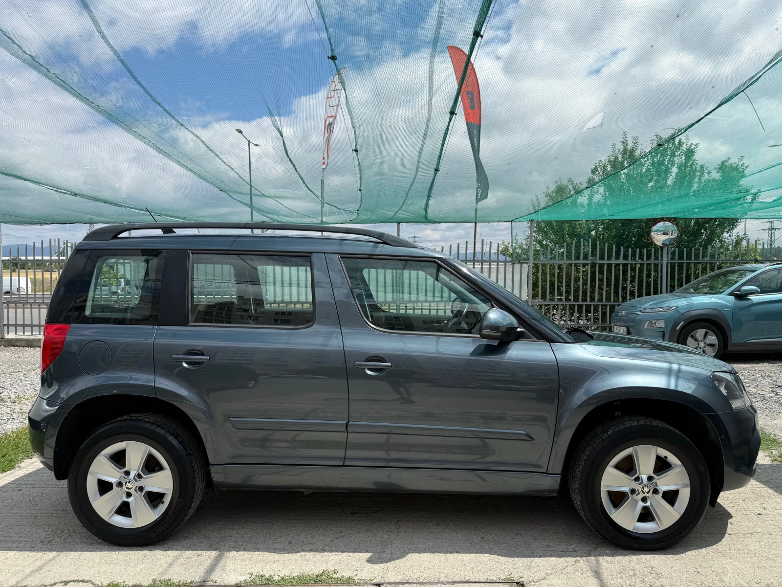 Skoda Yeti 2.0TDI* 170кс* 4х4* РЪЧНИ* СКОРОСТИ* * *  - изображение 7