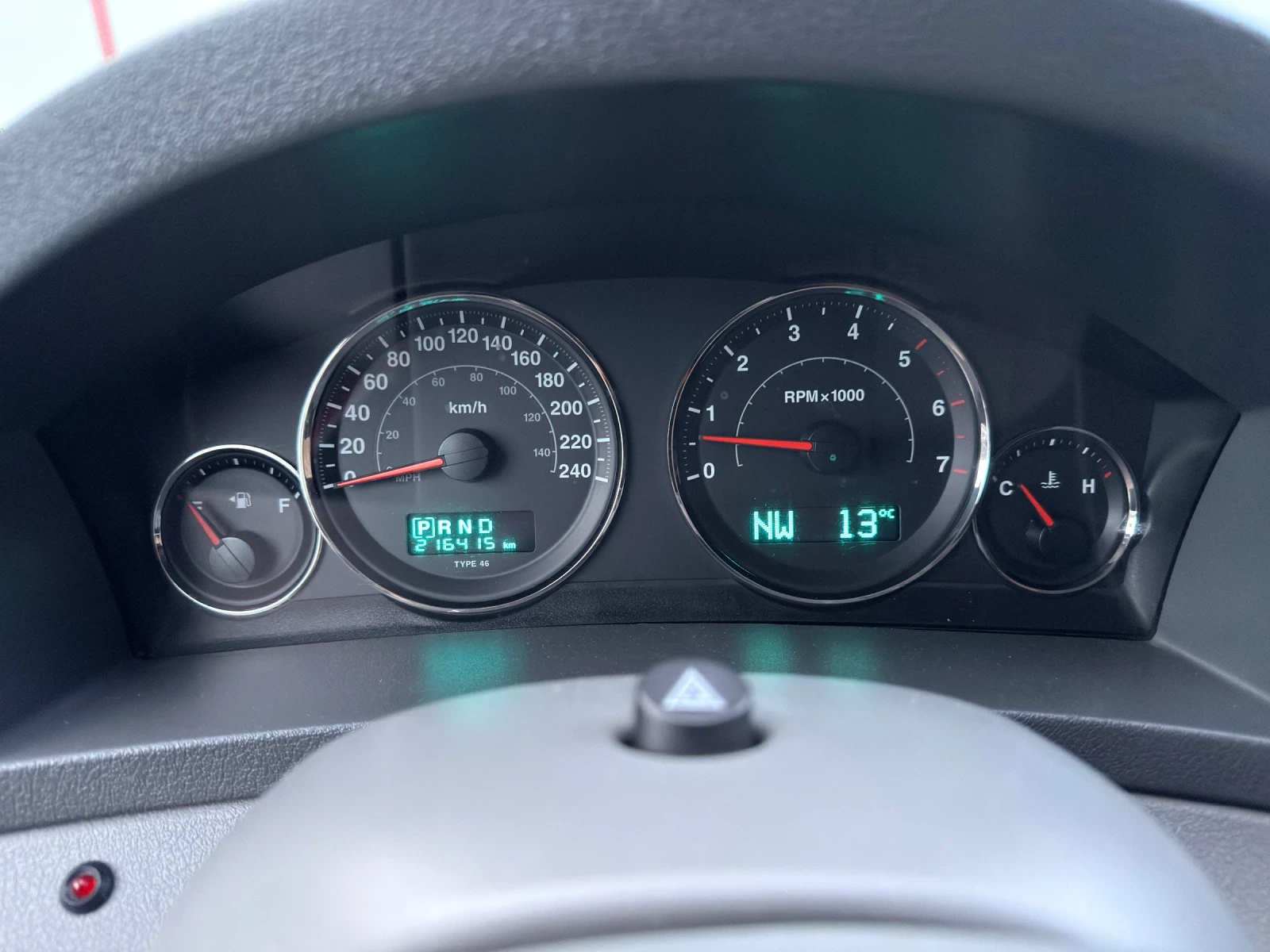 Jeep Grand cherokee 3.0CRDI ITALIA, снимка 13 - Автомобили и джипове - 53772474