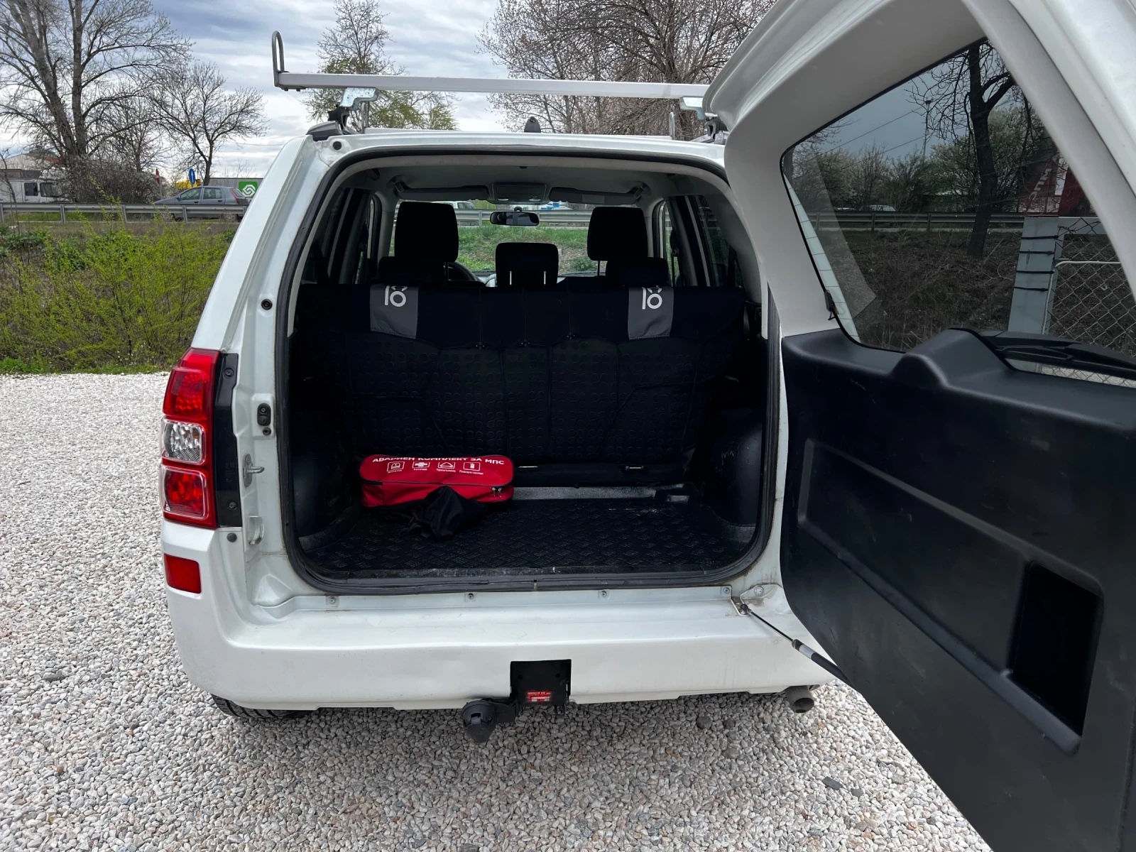 Suzuki Grand vitara 1.9 TDI 163000KM TOP, снимка 7 - Автомобили и джипове - 54013638