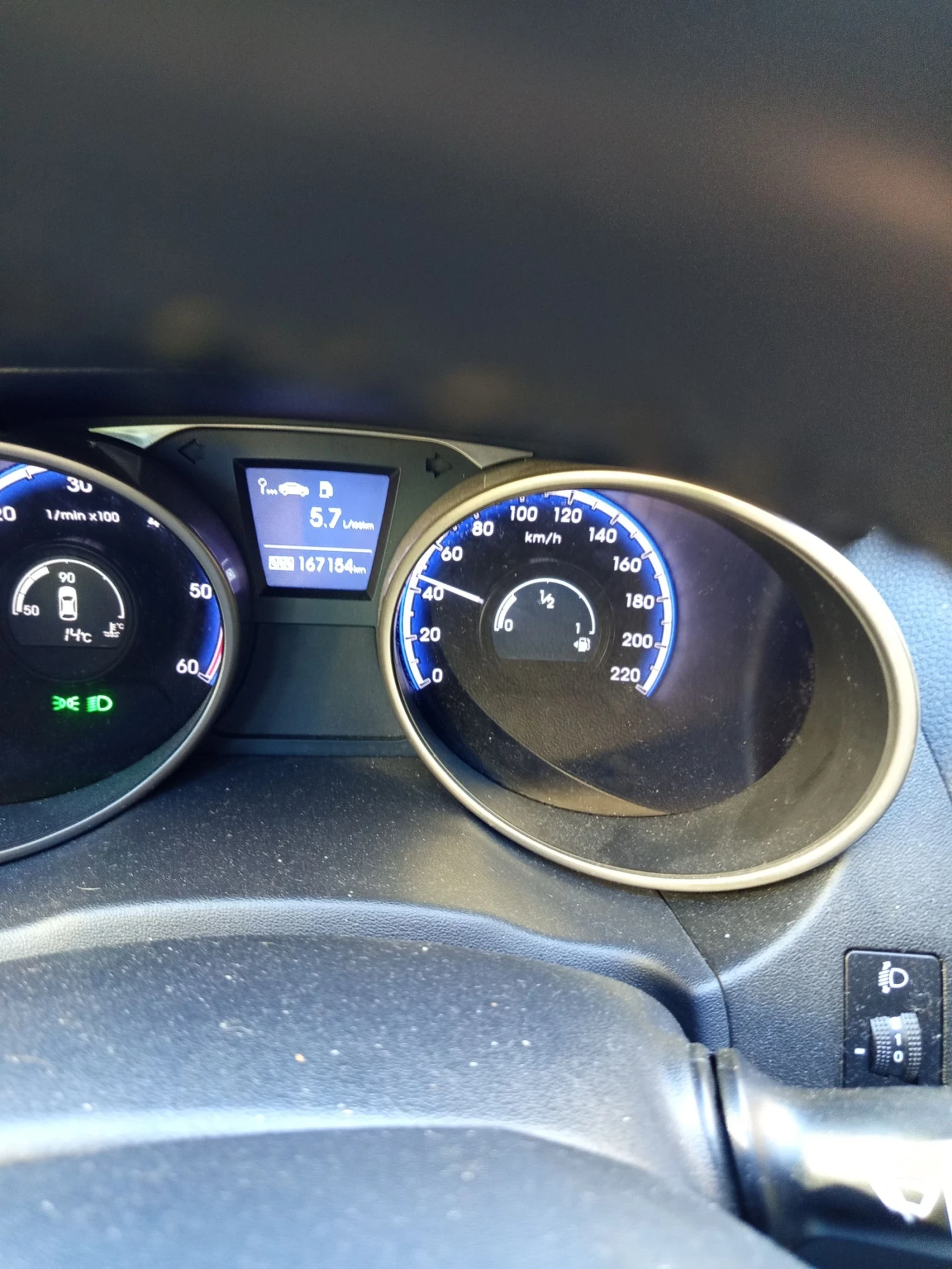 Hyundai IX35, снимка 14 - Автомобили и джипове - 54976305