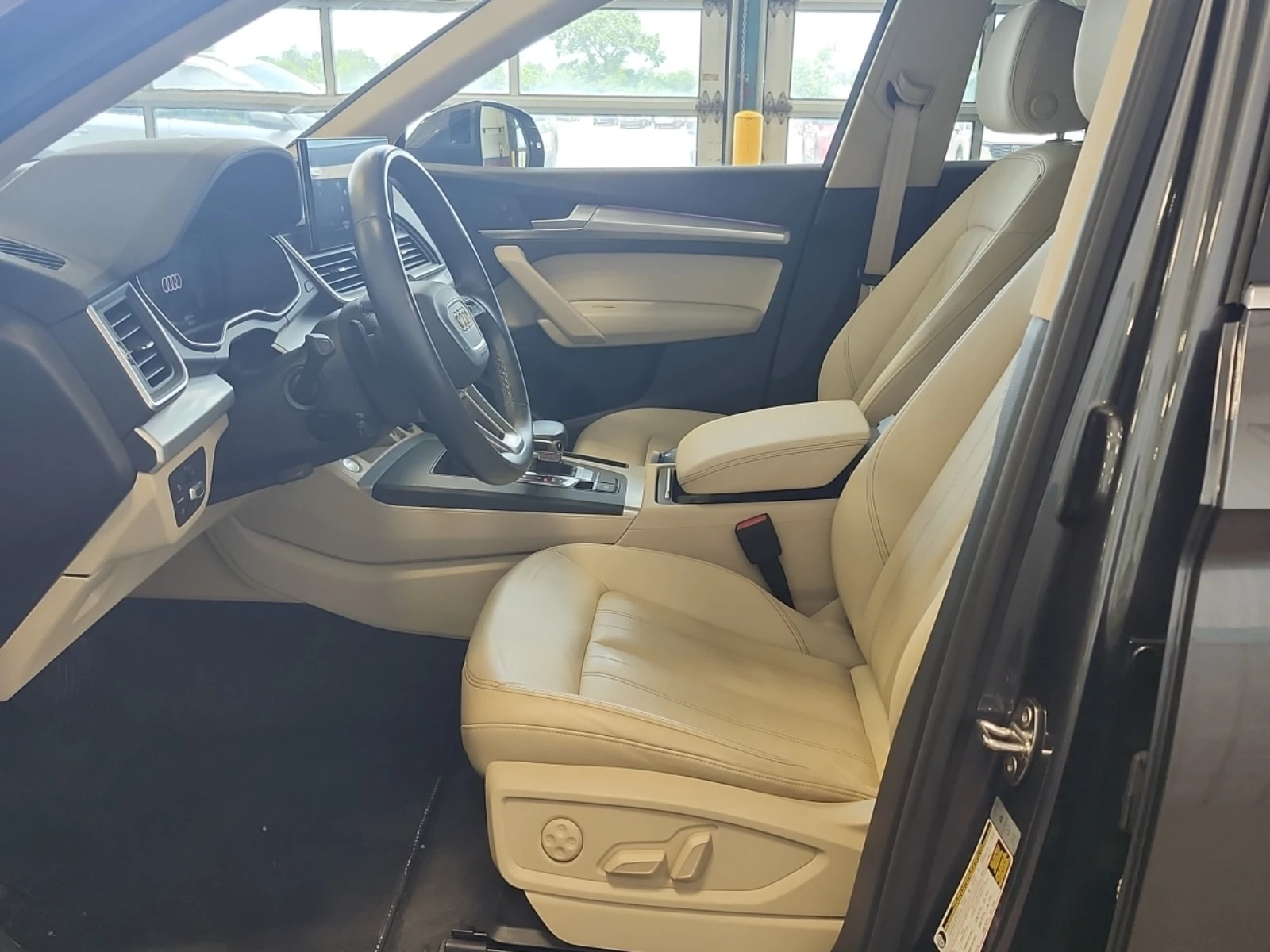 Audi Q5 QUATTRO * ���������* 360 ������* ��� �����*  | Mobile.bg � ����������� 6