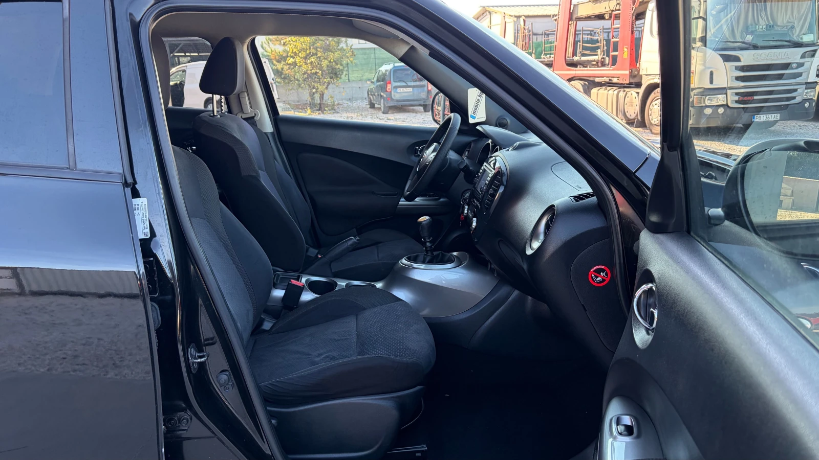 Nissan Juke 1.5 dCi , снимка 12 - Автомобили и джипове - 56633452