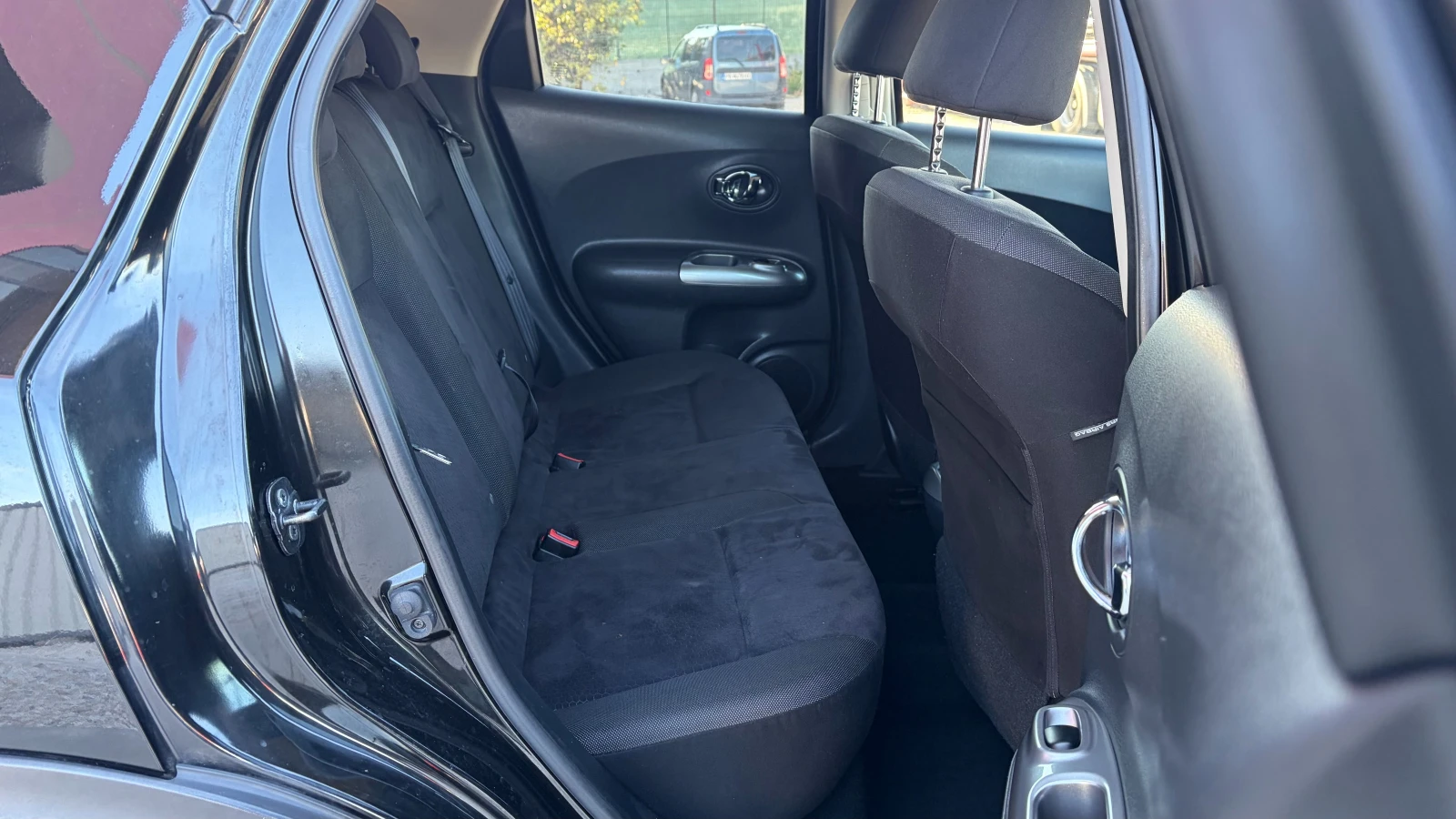 Nissan Juke 1.5 dCi , снимка 11 - Автомобили и джипове - 56633452