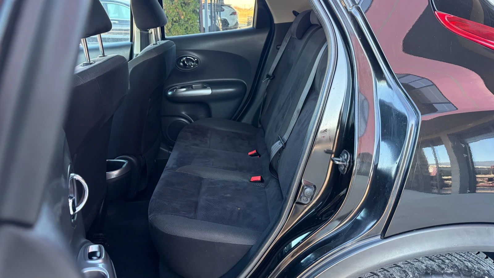 Nissan Juke 1.5 dCi , снимка 9 - Автомобили и джипове - 56633452