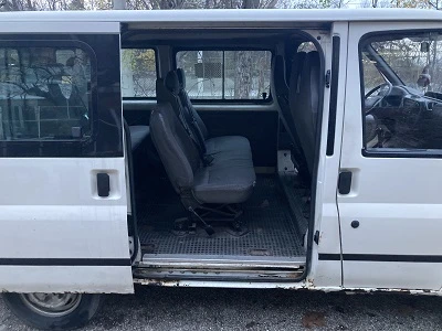 Ford Transit 2.O DIESEL, 8+ 1, снимка 11 - Бусове и автобуси - 52690106