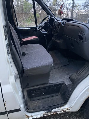Ford Transit 2.O DIESEL, 8+ 1 - изображение 8