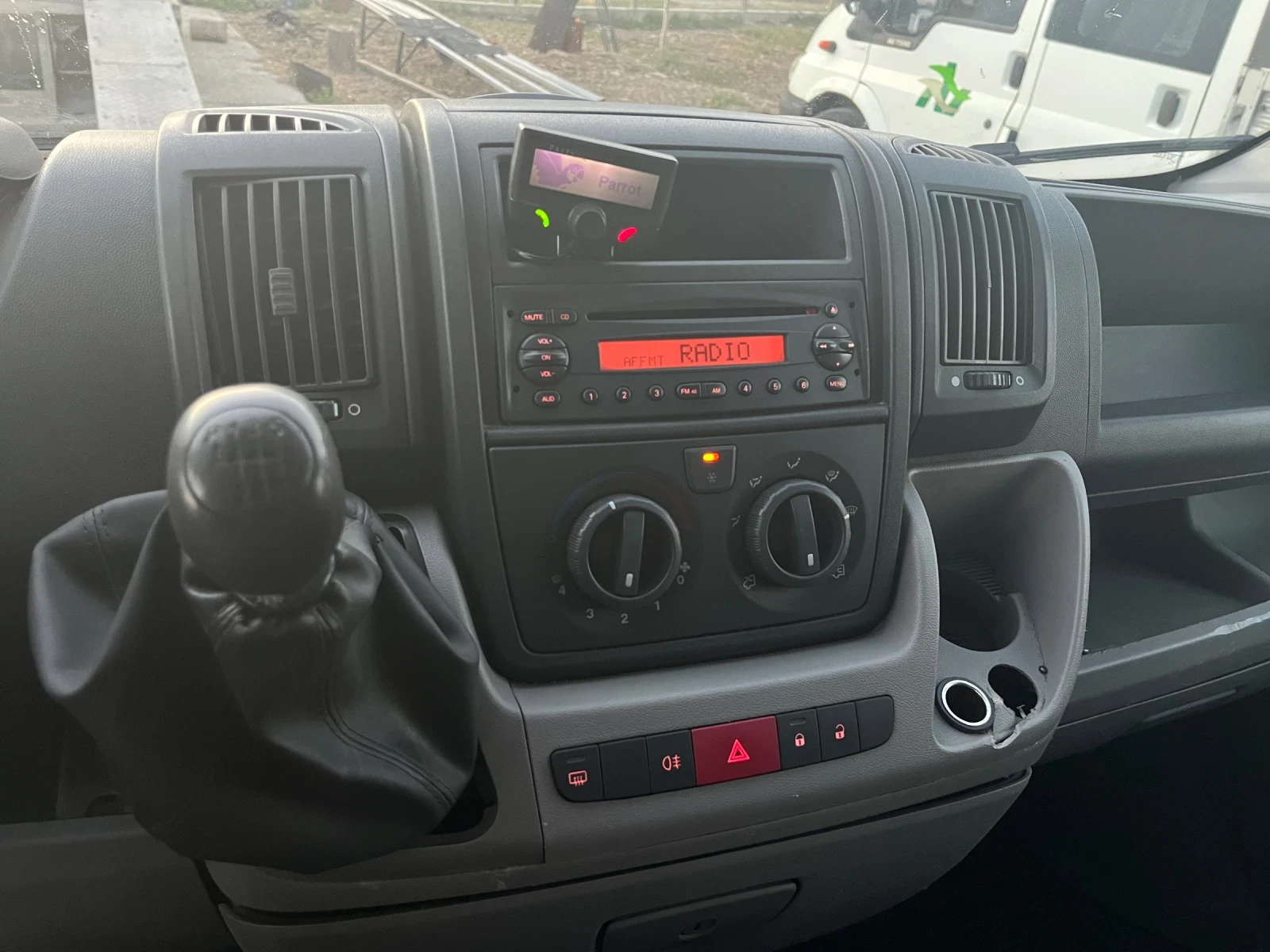 Citroen Jumper 2.2HDI - изображение 10