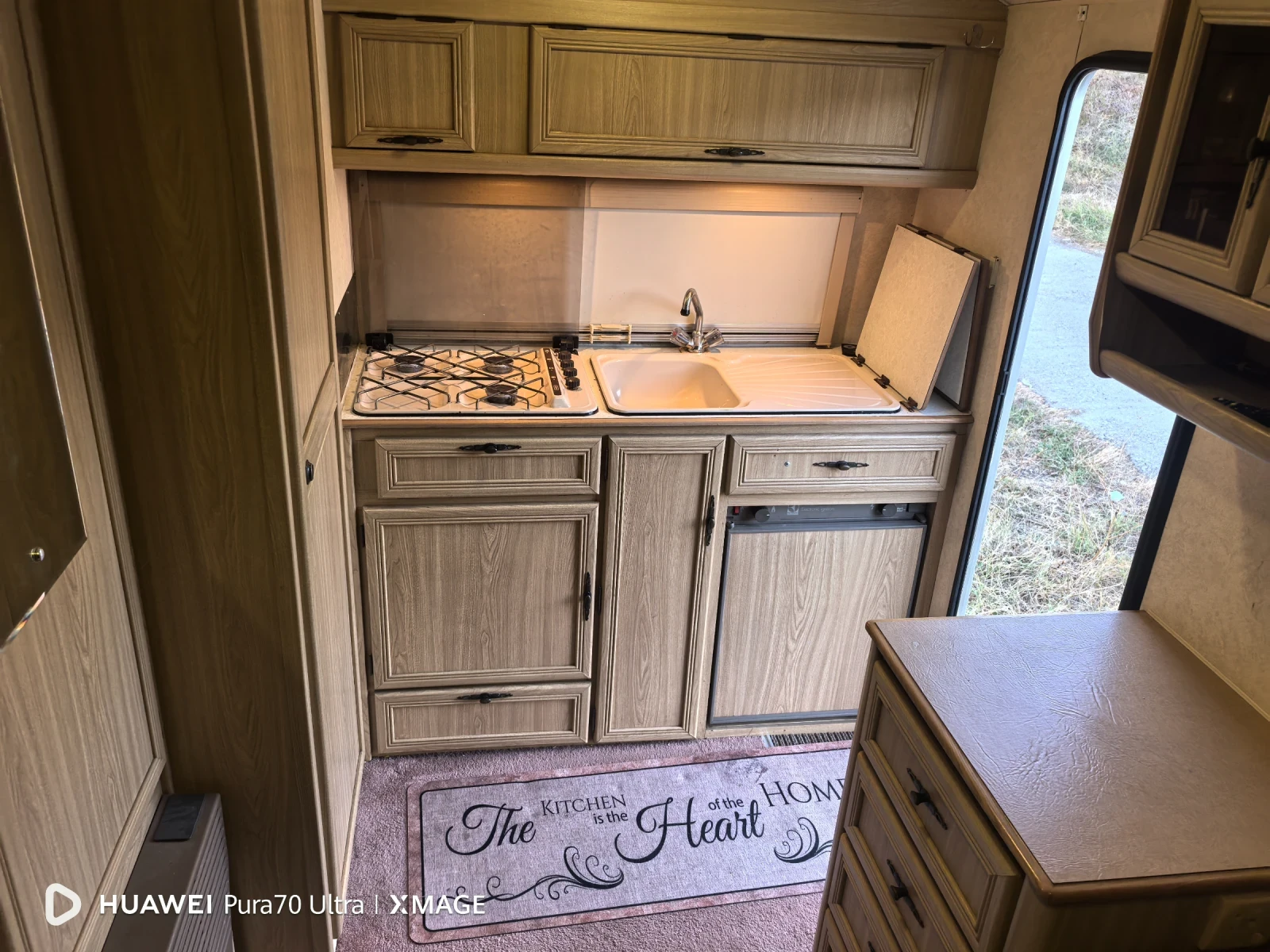 Каравана Други Lunar Clubman 360-2, снимка 6 - Каравани и кемпери - 56201086