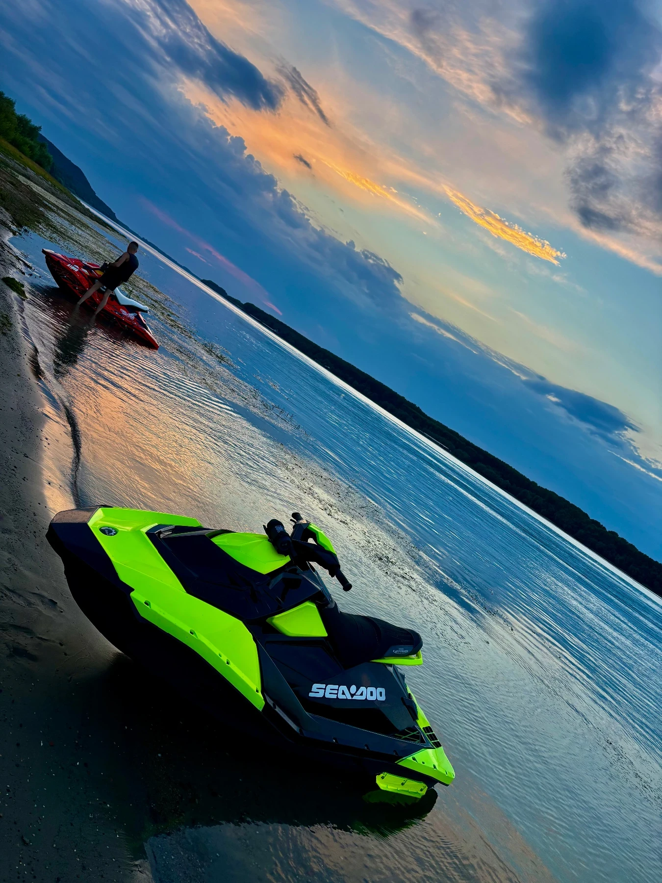 Джет Bombardier Sea Doo Spark