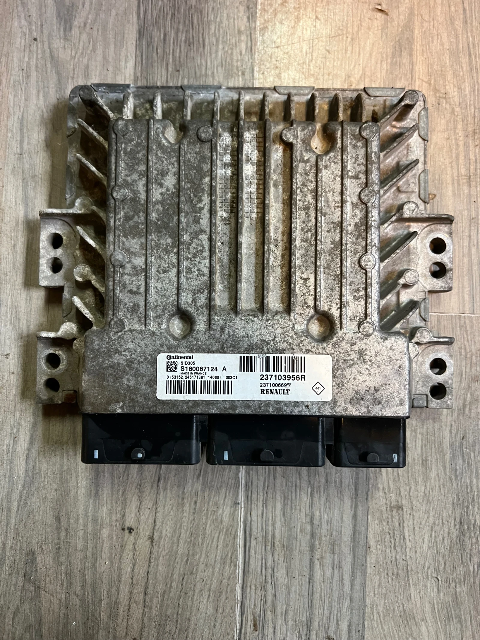 237103956R  SID305 237100669R     DACIA. RENAULT 1.5 DCI Continental  S180067124 A | Mobile.bg   2