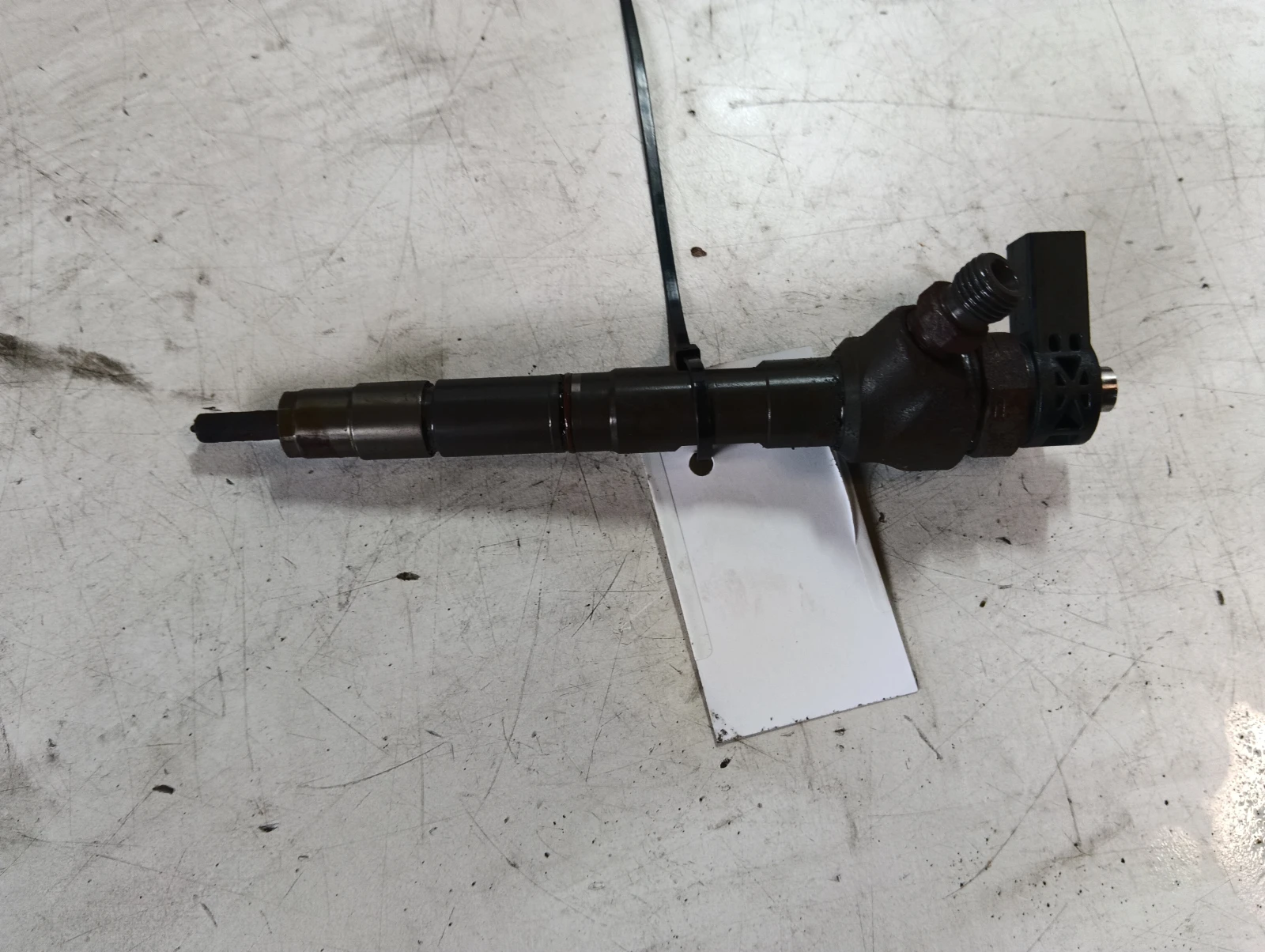 дюза 04L130277E 0445110475 2.0TDI Audi A3
