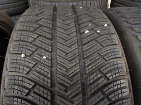 Гуми Зимни 235/40R19, снимка 2