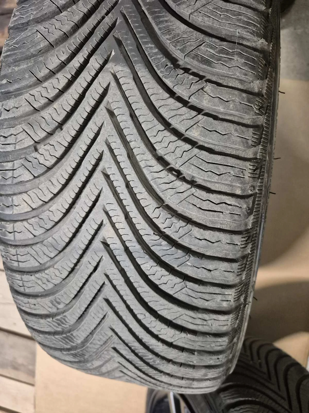 ���� � ������ 225/45R17 �� BMW | Mobile.bg � ����������� 11