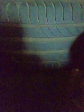    235/35R19 | Mobile.bg    2