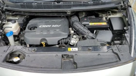 Kia Carens 1.7 CRDI Автомат Панорама 174 000км., снимка 16