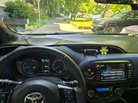 Toyota Yaris 1.5 VVT-i Hybrid, снимка 11