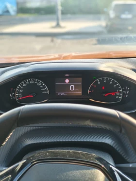 Peugeot 2008 27000 км, снимка 5