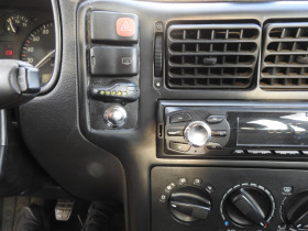 VW Polo Парктроник,LED,старт бутон,USB,ГАЗОВ ИНЖЕКЦИОН, снимка 11 - Автомобили и джипове - 45055654