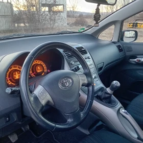 Toyota Auris 1.6 , снимка 11