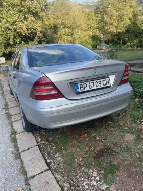 Mercedes-Benz C 180, снимка 7