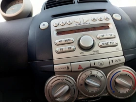 Daihatsu Sirion 1.3 TWIN CAM 16V A/C 4цилиндъра TOYOTA, снимка 10 - Автомобили и джипове - 53684592