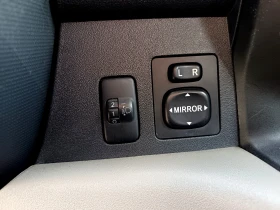 Daihatsu Sirion 1.3 TWIN CAM 16V A/C 4цилиндъра TOYOTA, снимка 11 - Автомобили и джипове - 53684592