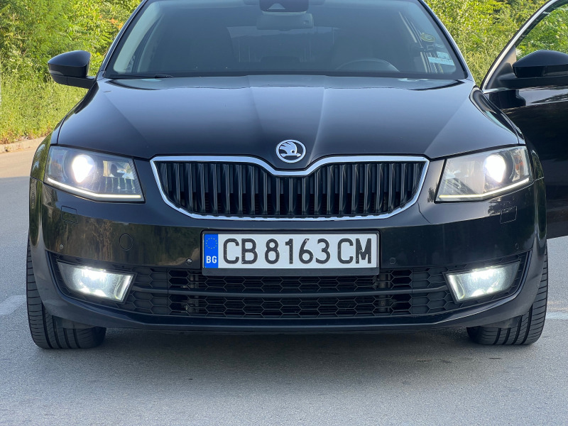 Skoda Octavia, снимка 9 - Автомобили и джипове - 46433596