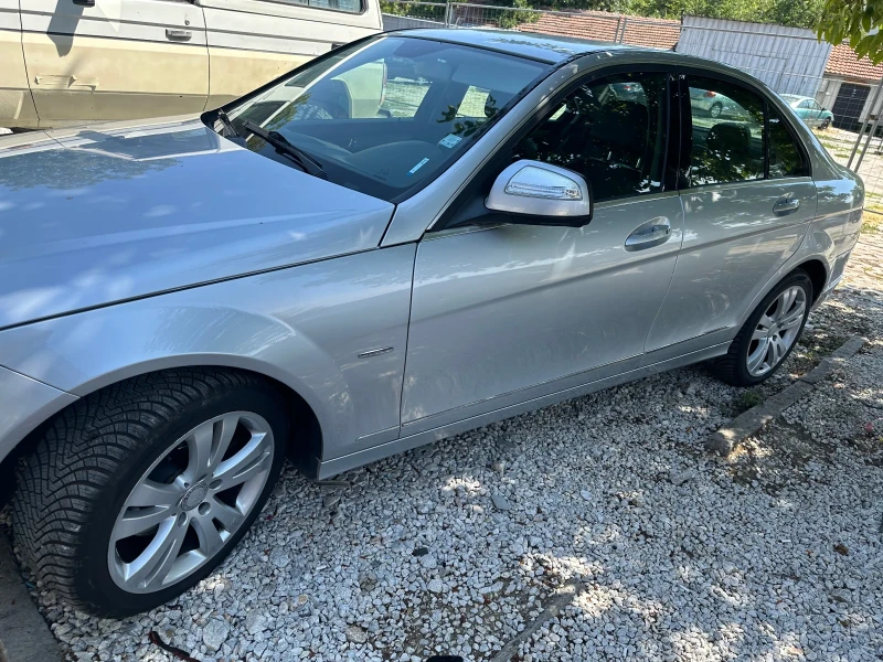 Mercedes-Benz C 220 CDI, снимка 9 - Автомобили и джипове - 46944510