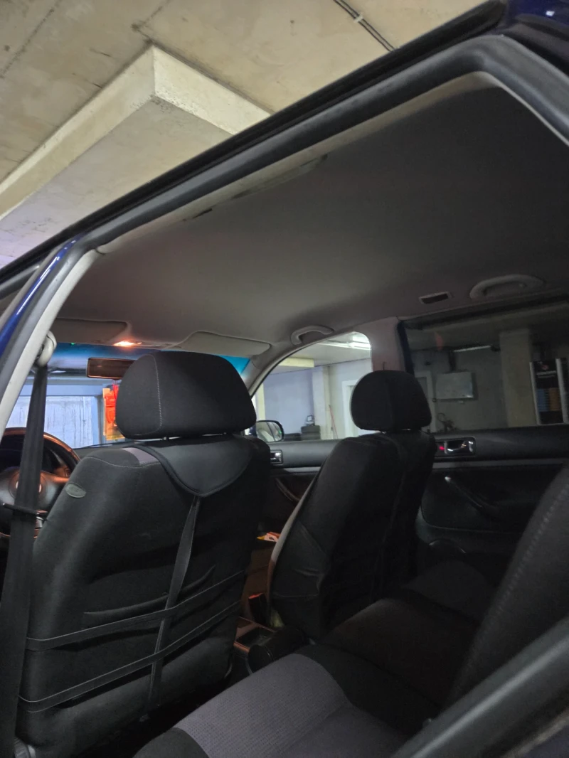 VW Golf Хечбек , снимка 4 - Автомобили и джипове - 51899318