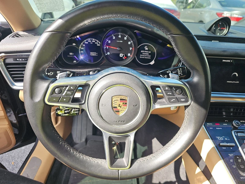 Porsche Panamera 4, снимка 7 - Автомобили и джипове - 52408356