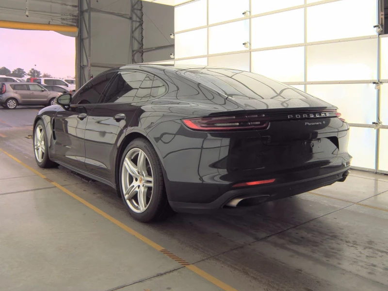 Porsche Panamera 4, снимка 4 - Автомобили и джипове - 52408356