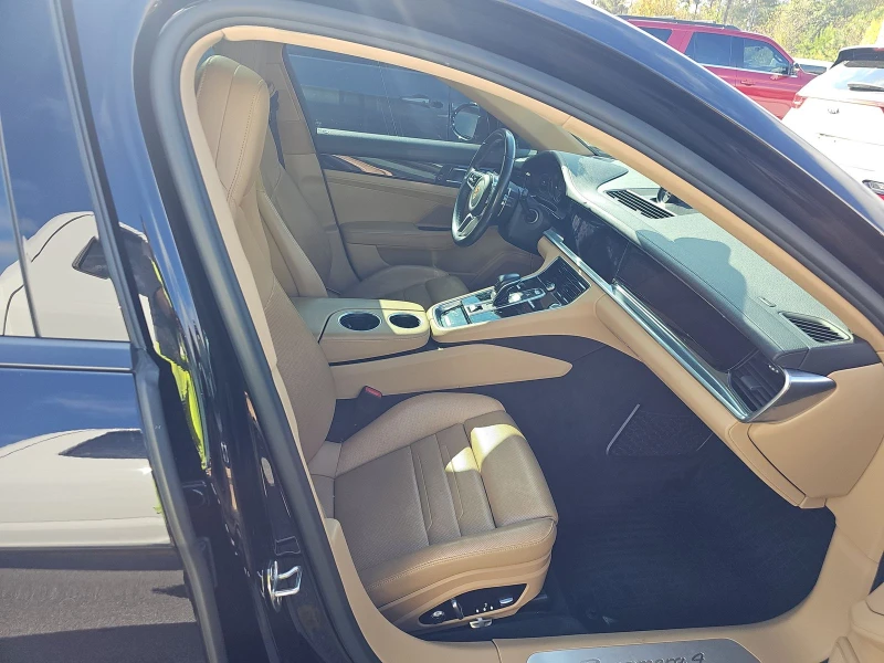 Porsche Panamera 4, снимка 12 - Автомобили и джипове - 52408356
