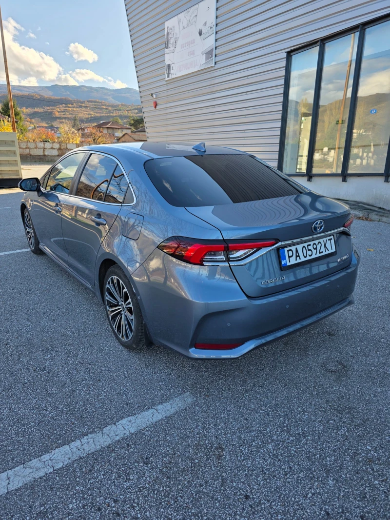Toyota Corolla SD Hybrid 1.8 Luxury, снимка 5 - Автомобили и джипове - 52514446
