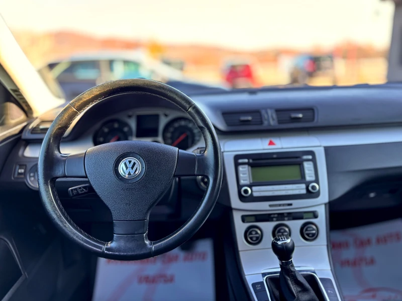VW Passat, снимка 10 - Автомобили и джипове - 52736876