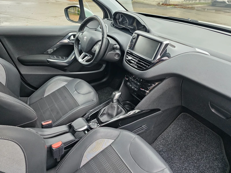 Peugeot 2008 1.6 HDI Allure Facelift КАМЕРА КОЖА, снимка 10 - Автомобили и джипове - 52938322