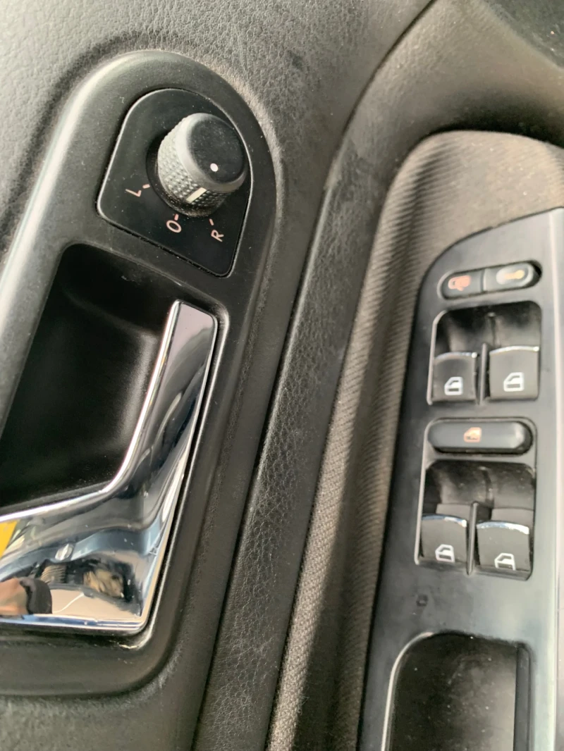 VW Golf 1.9 101 , снимка 8 - Автомобили и джипове - 53218281