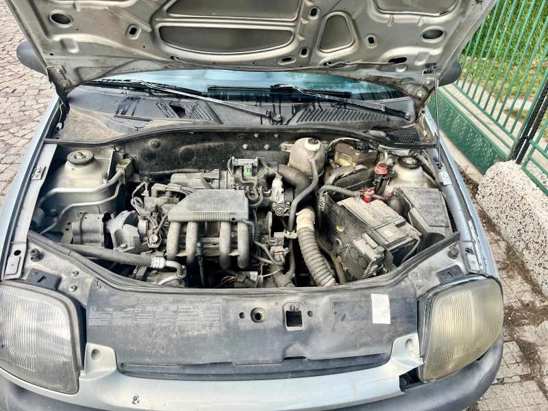 Renault Clio, снимка 3 - Автомобили и джипове - 53466700