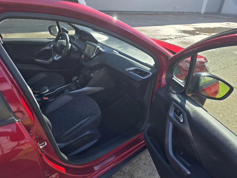 Peugeot 2008 1.6 HDI, снимка 13 - Автомобили и джипове - 53467029