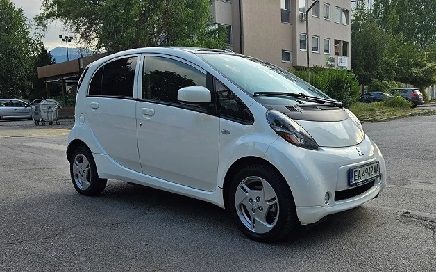 Mitsubishi I-MiEV 16 KW h, снимка 1 - Автомобили и джипове - 47551088