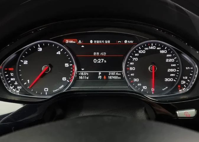 Audi A8 3.0 TDI Quattro - изображение 8