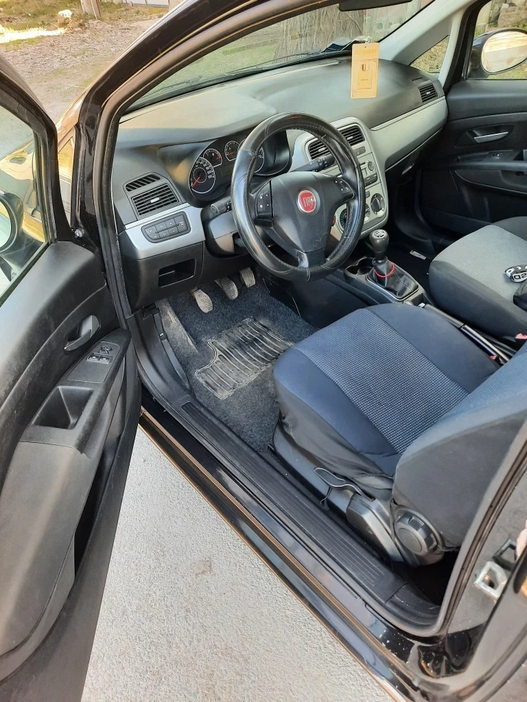 Fiat Punto, снимка 8 - Автомобили и джипове - 54393510