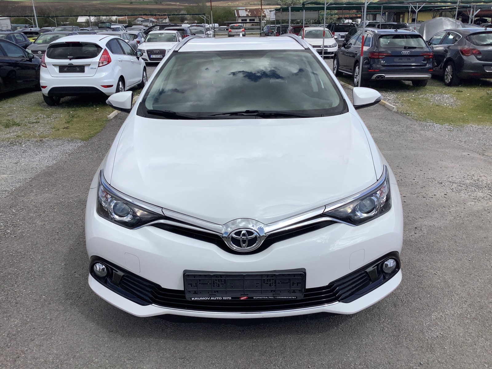 Toyota Auris 1.6 D - изображение 1