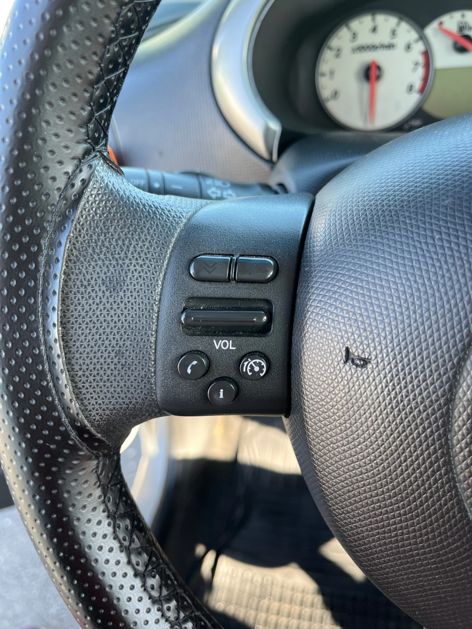 Nissan Micra Nissan Micra 1.2 бензин, 80 к.с., 2008 г. - изображение 6