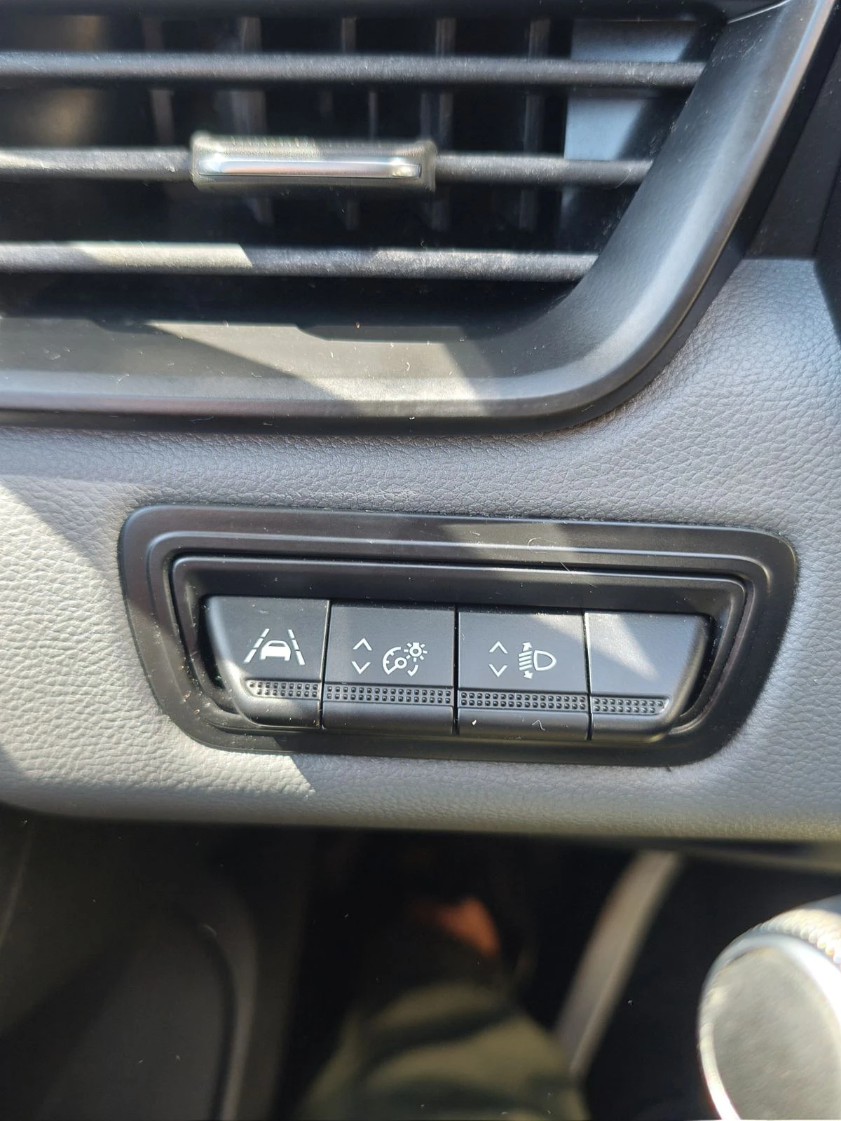 Renault Clio 1.0 LPG EURO 6D - изображение 7