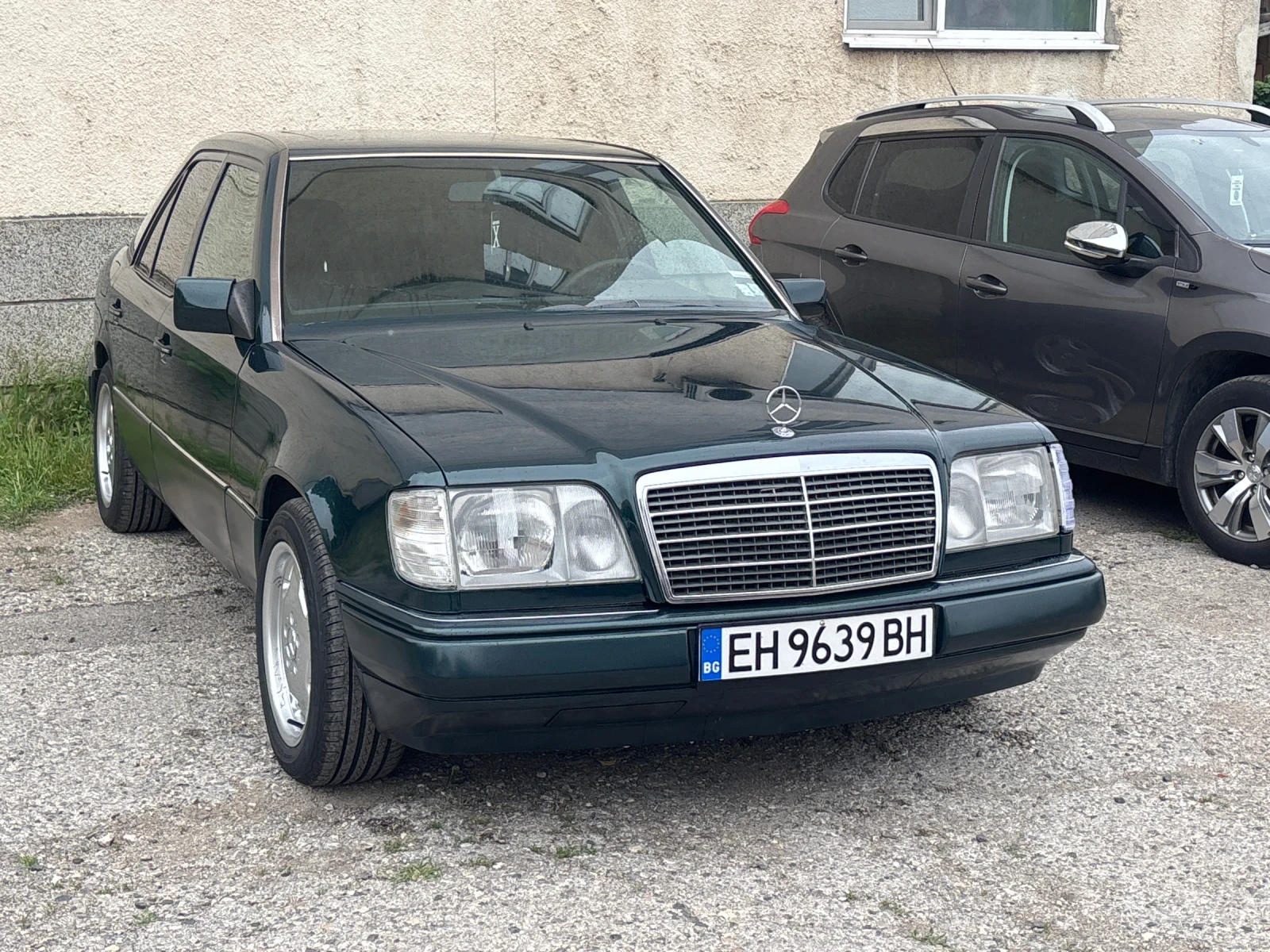 Mercedes-Benz E 200  - изображение 2